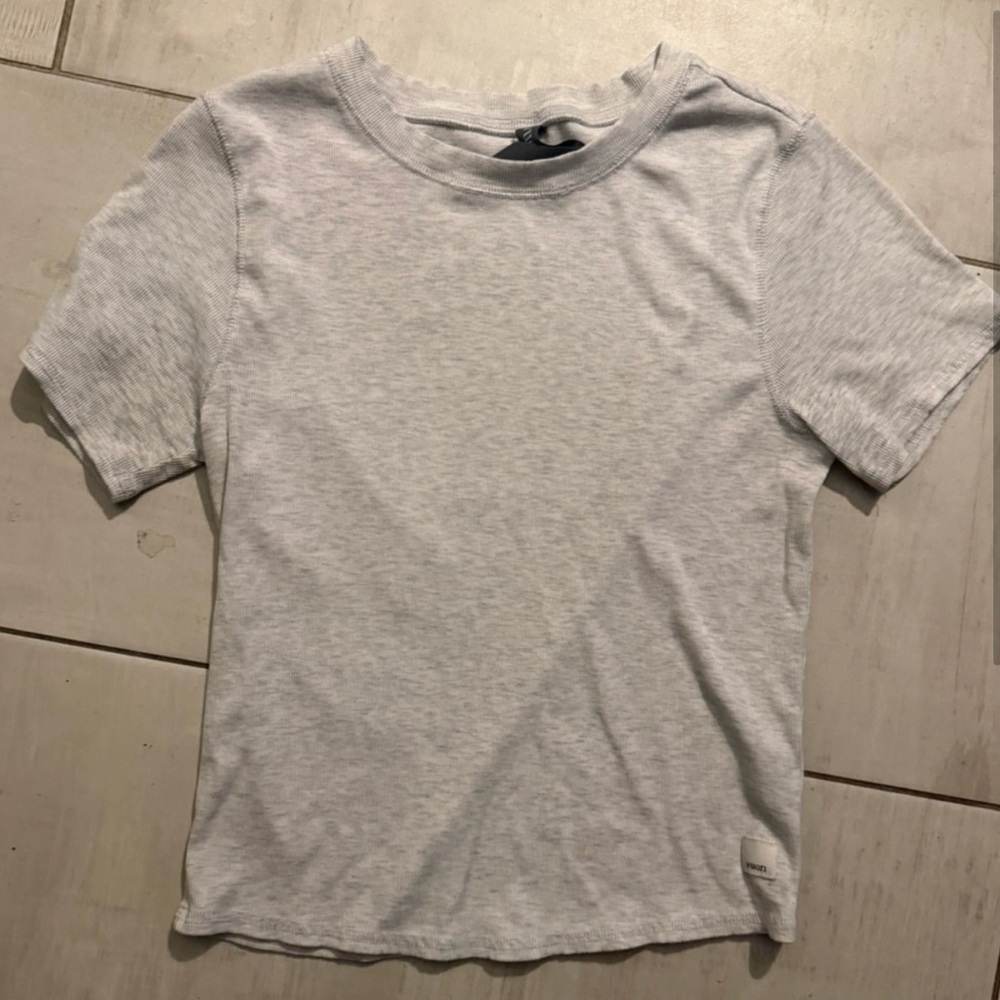 Vuori Short Sleeve Tee - Light Gray